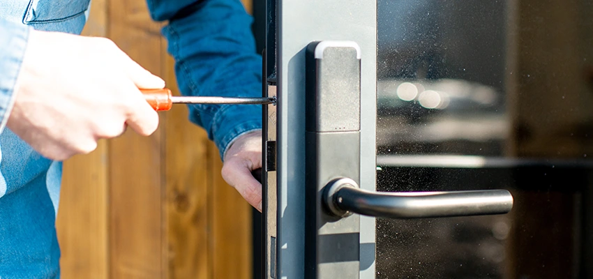 Aluminium Door Lock Replacement in East St Louis