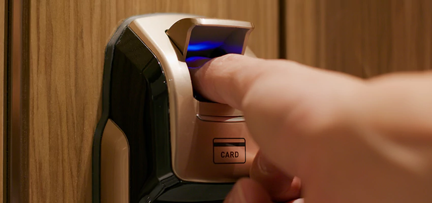 Fingerprint Door Locks Replacement in East St Louis, IL